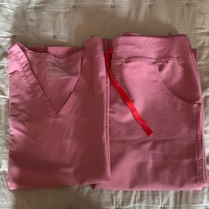 Chalk Pink Figs Scrub Set